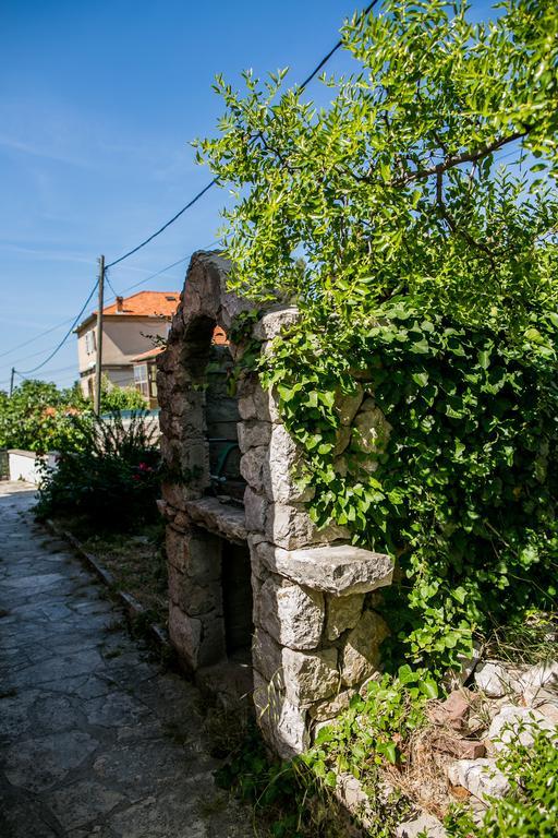 Catherine'S Garden Šibenik Quarto foto